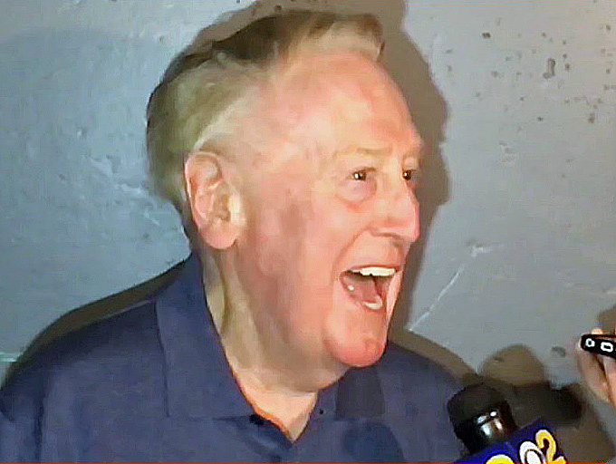 After rallying the crowd at FanFest 2016, Scully met with reporters and said that he plans to broadcast Dodgers road game Anahein, San Diego and San Francisco - much to the joy of everyone. (Video capture courtesy of MLB.com)