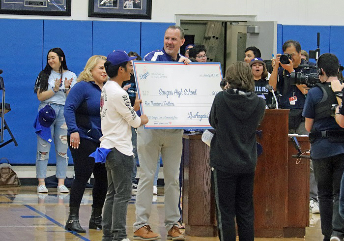 SCV News  Los Angeles Dodgers Add Pep to Saugus High Rally 