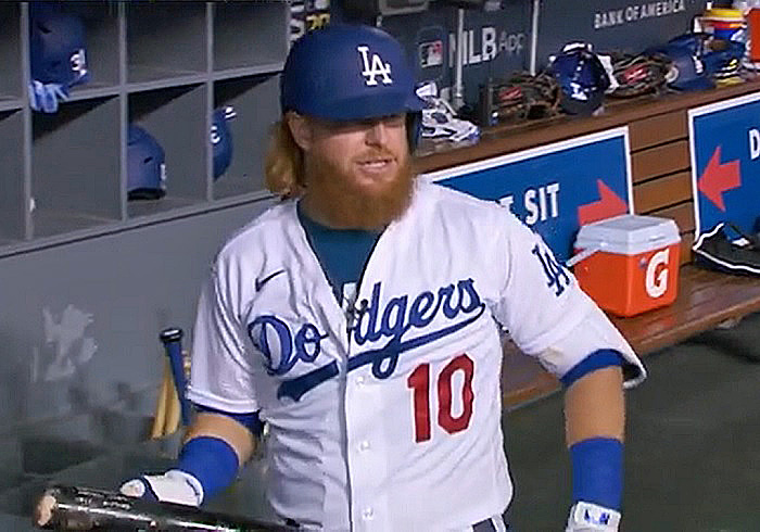 Mic'd Up with Justin Turner - Dodgers (2020) 