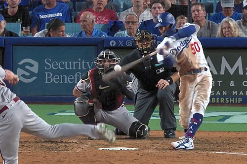 Betts hits career-high 36th homer and Dodgers pound out 16 hits in